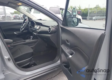 2023 Nissan Kicks Sv Xtronic Cvt z USA, uszkodzony, nr VIN 3N1CP5CV7PL557615